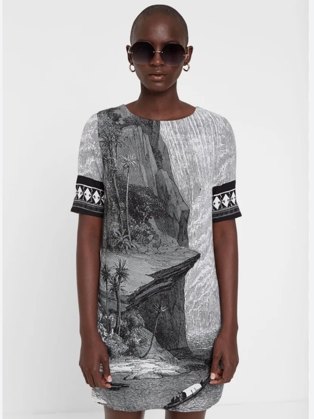 Desigual Christian Lacroix T Shirt Dress Oriental Sea Landscape Black White S 38